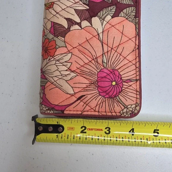 VERA BRADLEY Zip Around Clutch Wallet In‎ Bohemian Blooms Pattern -1700 - Picture 3 of 5